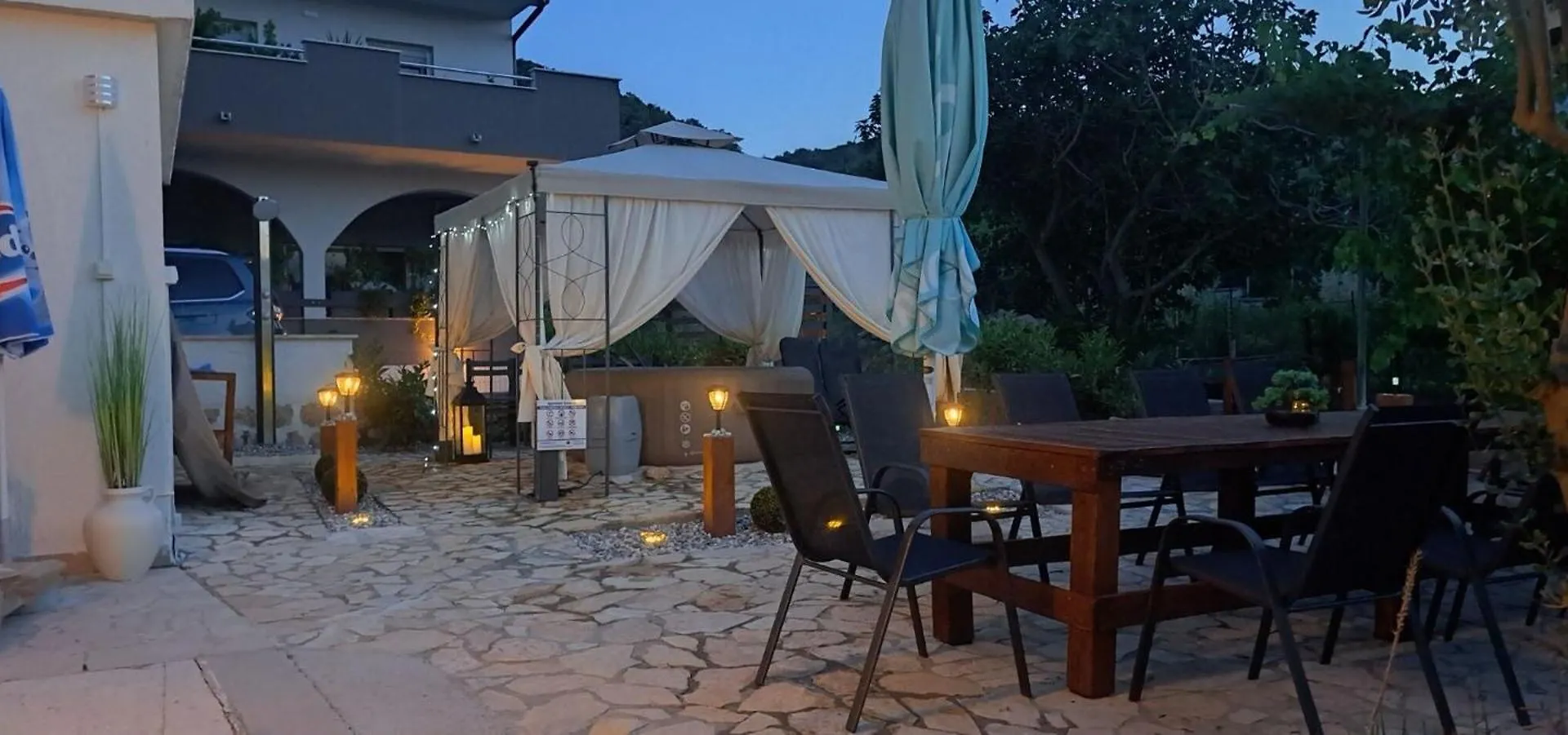Apartments R&E Supetarska Draga