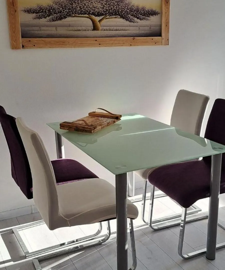 Apartments R&E Supetarska Draga 0*,  Croatia