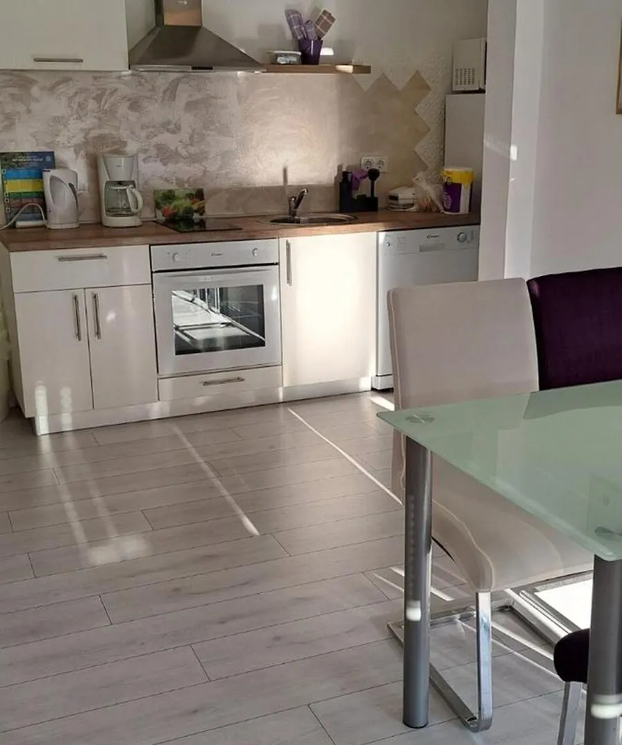 Apartments R&E Supetarska Draga Croatia